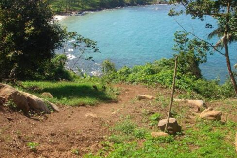Lindo-terreno-a-venda-pé-na-areia-em-Ilhabela2