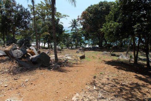 Lindo-terreno-a-venda-pé-na-areia-em-Ilhabela20