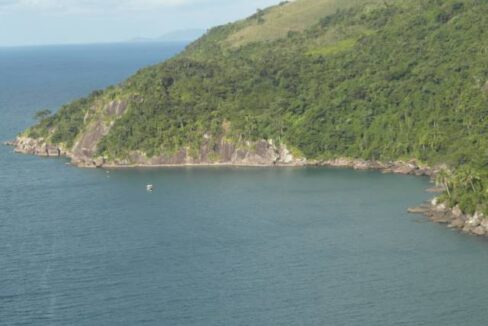 Lindo-terreno-para-incorporação-em-Ilhabela3