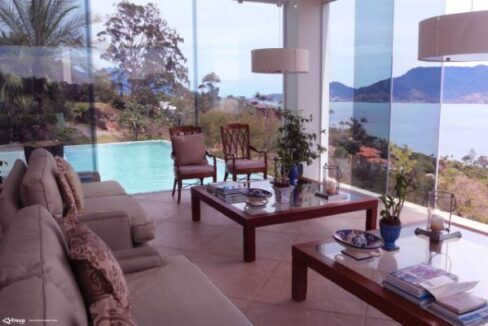 Mansão-a-venda-em-Ilhabela28