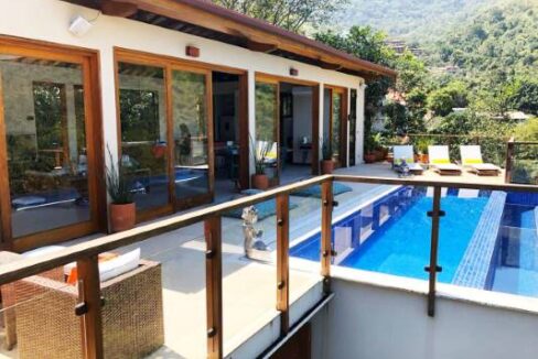 Casa-de-alto-padrão-em-Ilhabela-com-vista-para-o-mar19