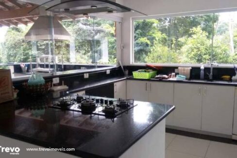 Casa-a-venda-em-Ilhabela-proximo-a-natureza18