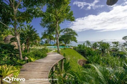 Casa-charmosa-de-luxo-a-venda-em-Ilhabela2