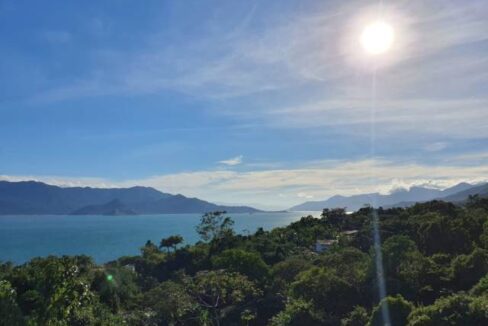 Casa-a-venda-em-Ilhabela-com-vista-para-o-mar7