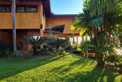 Casa-luxuosa-a-venda-em-Ilhabela23