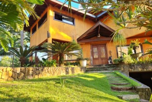 Casa-luxuosa-a-venda-em-Ilhabela54