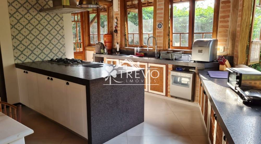 casa-pe-na-areia-em-ilhabela18