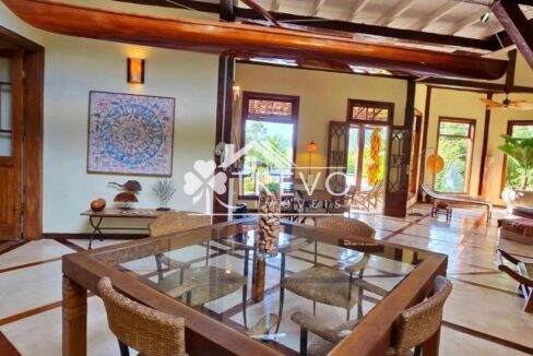 Casa-charmosa-em-condomínio-fechado12