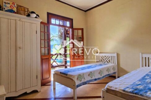 Casa-charmosa-em-condomínio-fechado35