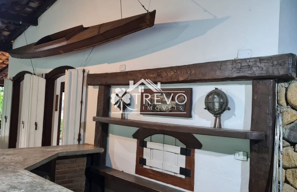 Casa-charmosa-Em-meio-a-natureza16