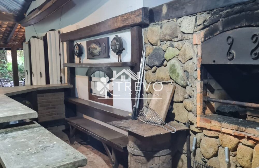 Casa-charmosa-Em-meio-a-natureza19