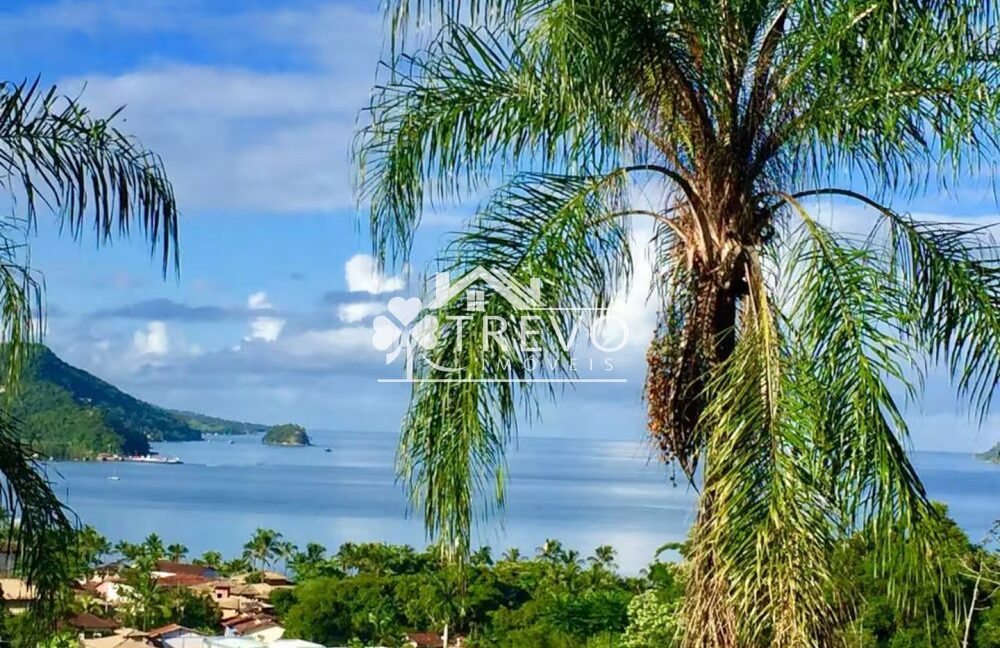 Casa-a-venda-em-Ilhabela-com-vista-panorâmica-para-o-mar