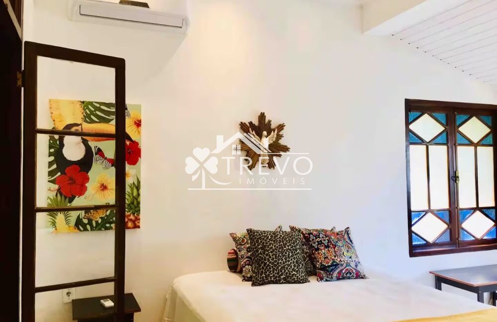 Casa-a-venda-em-Ilhabela-com-vista-panorâmica-para-o-mar11