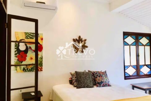 Casa-a-venda-em-Ilhabela-com-vista-panorâmica-para-o-mar11