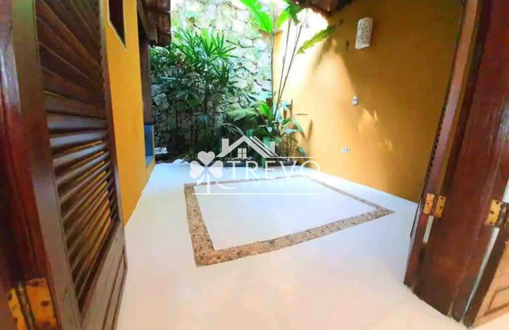 Casa-a-venda-em-Ilhabela-com-vista-panorâmica-para-o-mar16