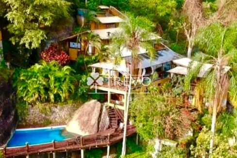 Casa-a-venda-em-Ilhabela-com-vista-panorâmica-para-o-mar2