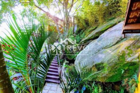 Casa-a-venda-em-Ilhabela-com-vista-panorâmica-para-o-mar4