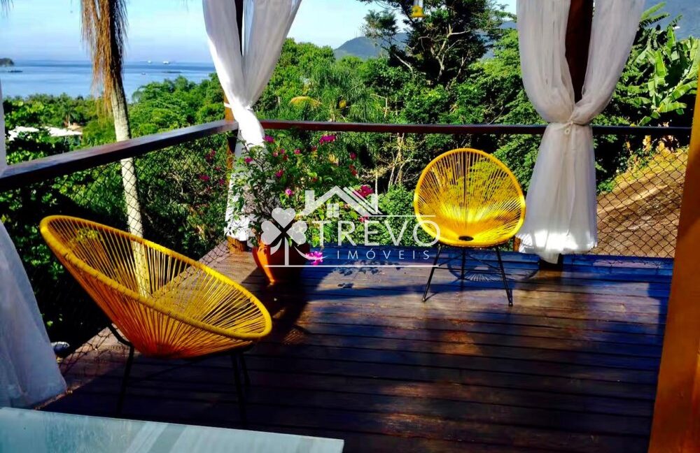Casa-a-venda-em-Ilhabela-com-vista-panorâmica-para-o-mar5