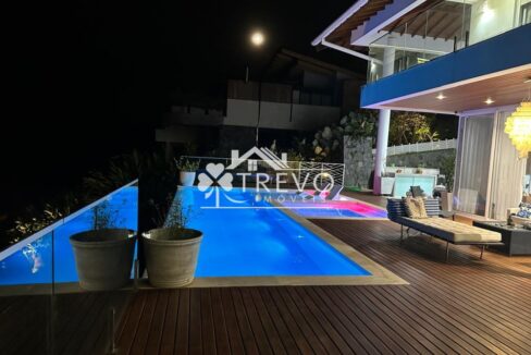 Casa-a venda-em Ilhabela-em- condominio-pe-na-reia1