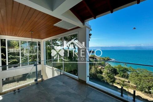 Casa-a venda-em Ilhabela-em- condominio-pe-na-reia10