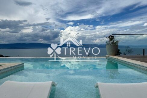 Casa-a venda-em Ilhabela-em- condominio-pe-na-reia20