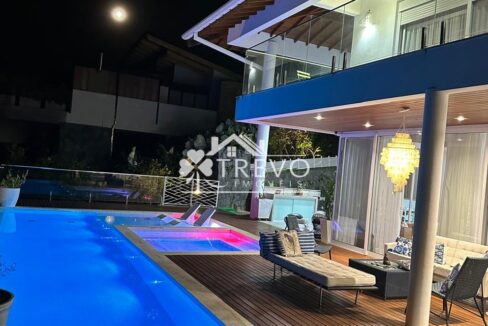 Casa-a venda-em Ilhabela-em- condominio-pe-na-reia21