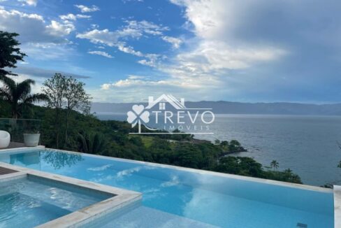 Casa-a venda-em Ilhabela-em- condominio-pe-na-reia22