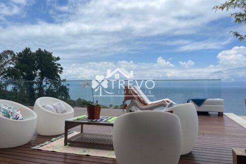 Casa-a venda-em Ilhabela-em- condominio-pe-na-reia25