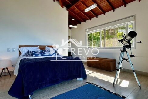 Casa-a venda-em Ilhabela-em- condominio-pe-na-reia28