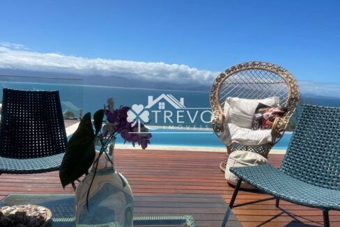 Casa-a venda-em Ilhabela-em- condominio-pe-na-reia3