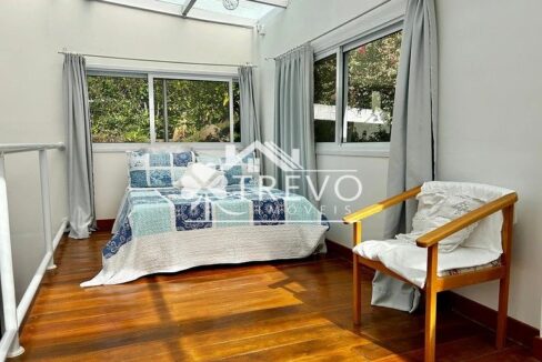 Casa-a venda-em Ilhabela-em- condominio-pe-na-reia39