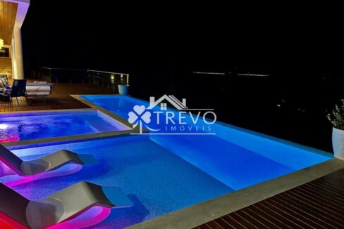 Casa-a venda-em Ilhabela-em- condominio-pe-na-reia43