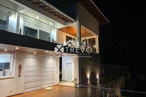 Casa-a venda-em Ilhabela-em- condominio-pe-na-reia46