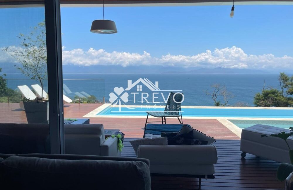 Casa-a venda-em Ilhabela-em- condominio-pe-na-reia48