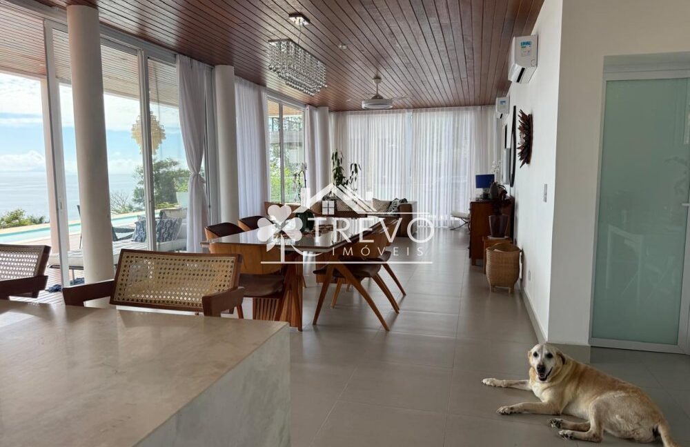 Casa-a venda-em Ilhabela-em- condominio-pe-na-reia8