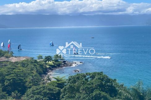 Casa-a venda-em Ilhabela-em- condominio-pe-na-reia9