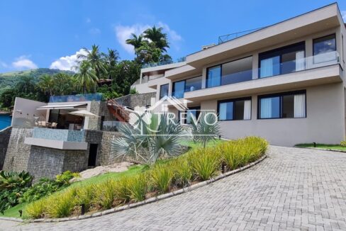 Casa-moderna-a-venda-em-ilhabela32