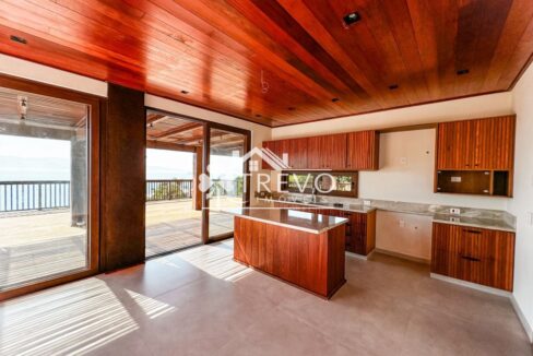 casa-pe-na-areia-em-ilhabela22