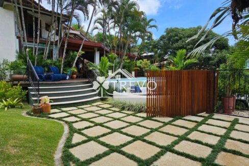 Casa-Charmosa-em-Condomínio-fechado2