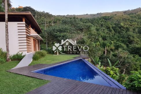 Casa-com-linda-arquitetura-e-vista-para-o-mar5
