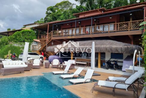 Casa-luxuosa-a-venda-em-Ilhabela