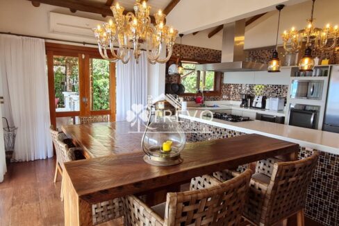 Casa-luxuosa-a-venda-em-Ilhabela13