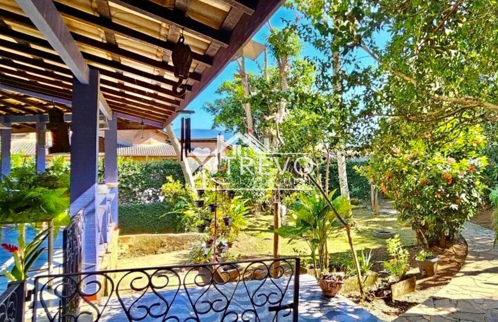 Charmosa-Residência-à-Venda-em-Ilhabela11