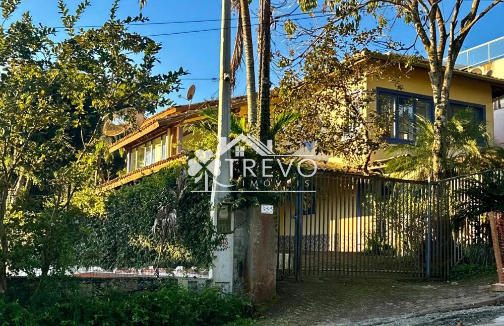 Charmosa-Residência-à-Venda-em-Ilhabela36
