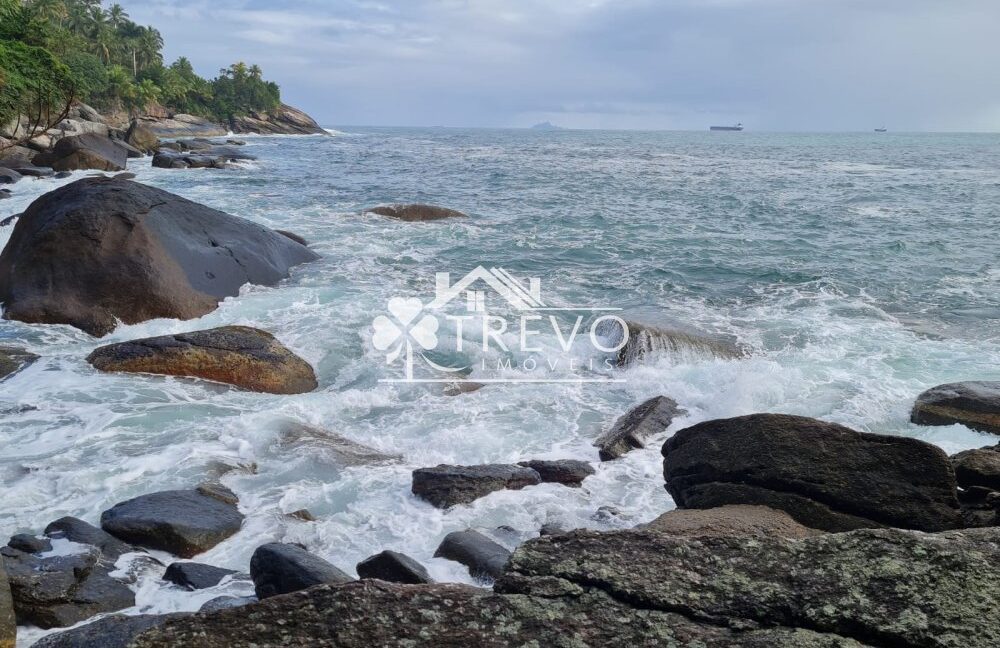 Linda-costeira-a-venda-em-Ilhabela1