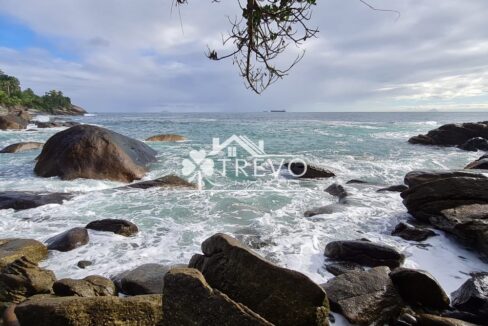 Linda-costeira-a-venda-em-Ilhabela36