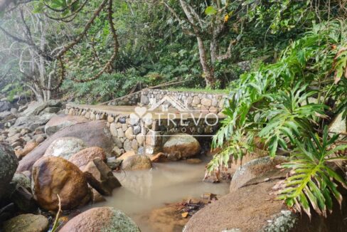 Linda-costeira-a-venda-em-Ilhabela37