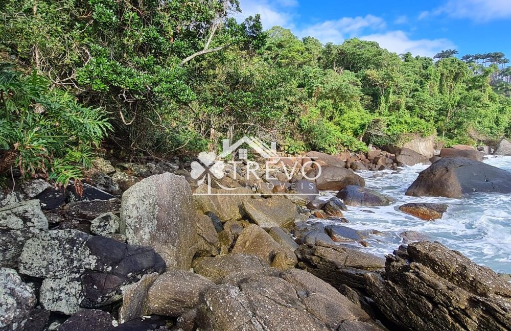 Linda-costeira-a-venda-em-Ilhabela40
