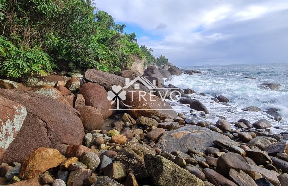 Linda-costeira-a-venda-em-Ilhabela5