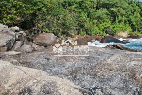 Linda-costeira-a-venda-em-Ilhabela7